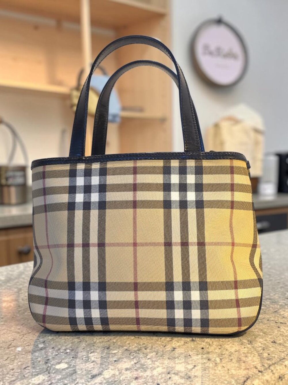 Classic Burberry Nova Check Pattern Tote with Black Handles and Top Zipper EUC